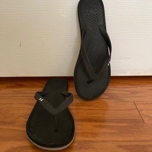 Under Armour Flip Flops